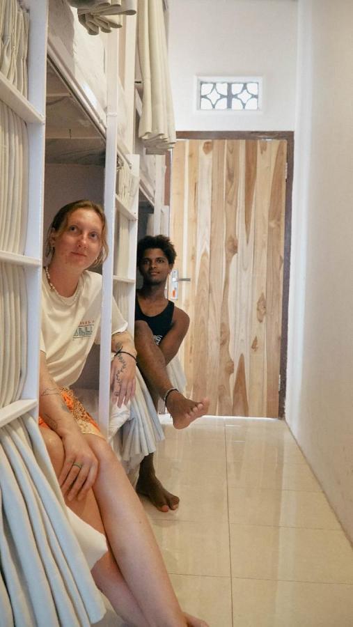 Indonesia Backpacker Hostels Kuta  Exterior foto