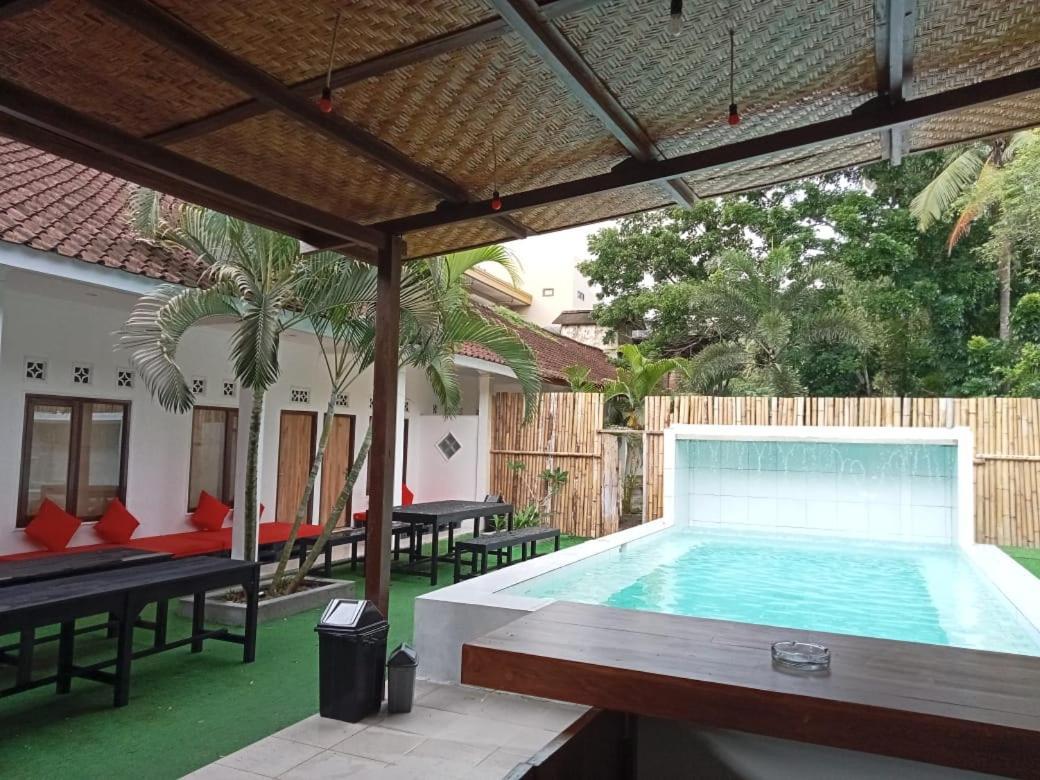 Indonesia Backpacker Hostels Kuta  Exterior foto