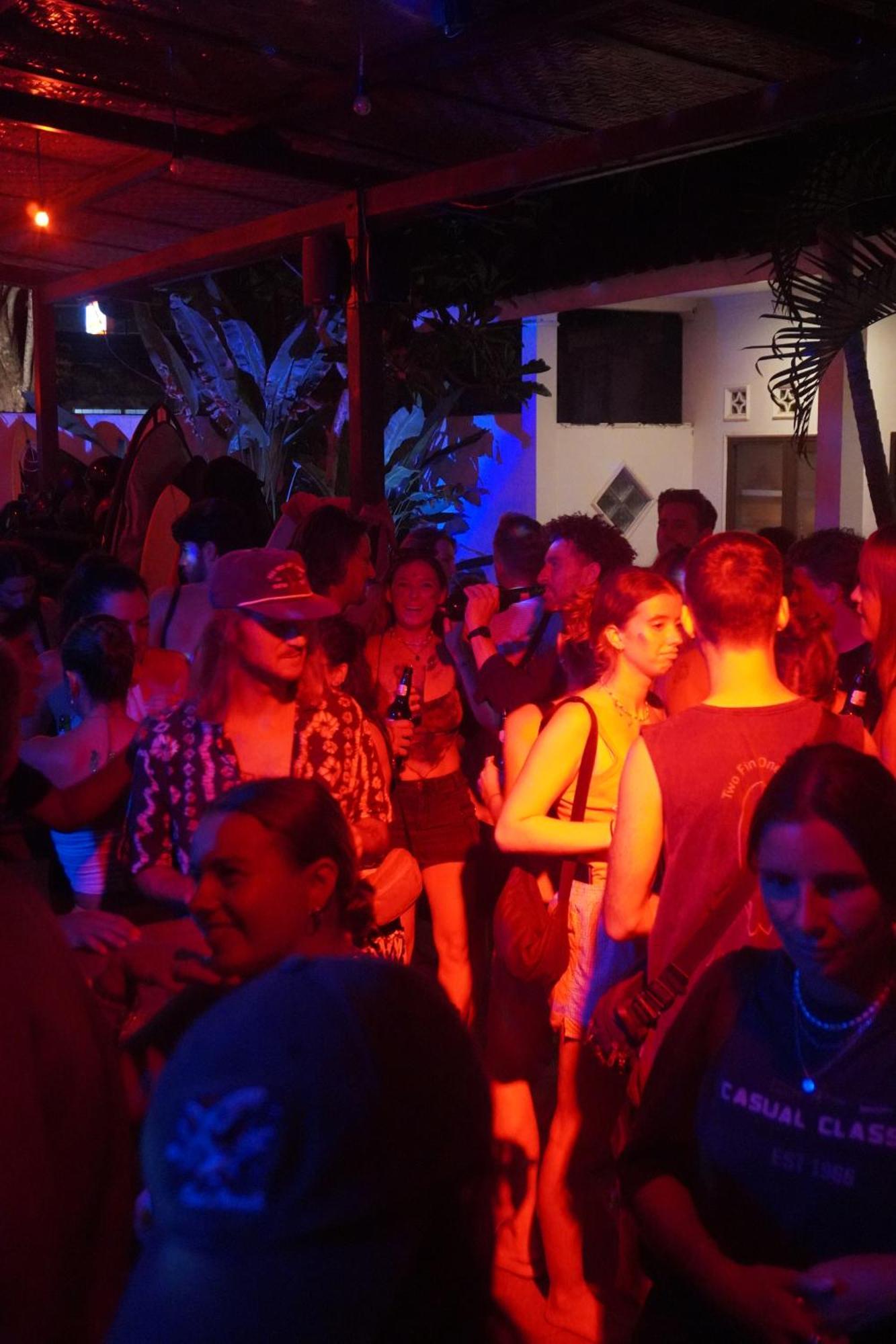 Indonesia Backpacker Hostels Kuta  Exterior foto